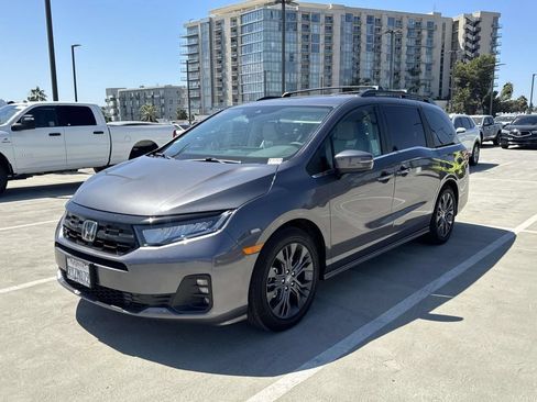 Used 2026 Honda Odyssey Touring image 14