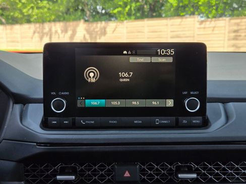 Certified 2023 Honda Accord EX image 17