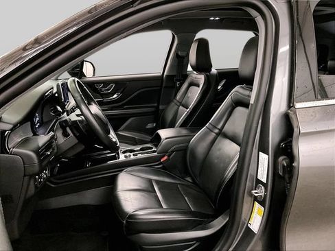 Used 2022 Lincoln Corsair AWD w/ Premium Package image 24