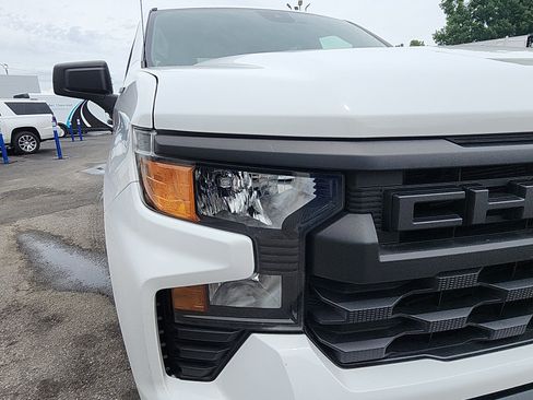 Used 2023 Chevrolet Silverado 1500 W/T w/ WT Value Package AWD/4WD image 9