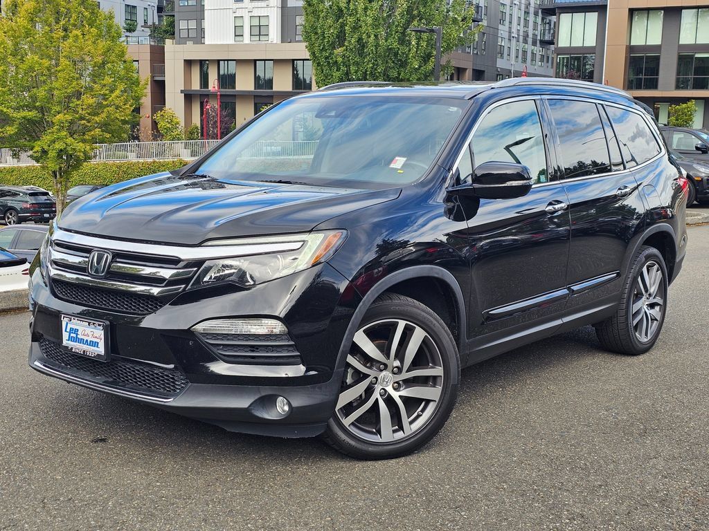 Used 2016 Honda Pilot Elite image 1