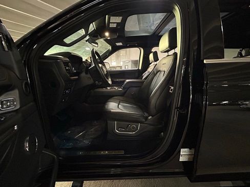 Used 2023 Ford Expedition Max Platinum AWD/4WD image 15