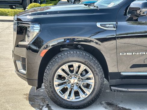 Used 2022 GMC Yukon Denali AWD/4WD image 10