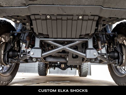 Used 2024 GMC Sierra 2500 AT4 w/ AT4 Premium Plus Package image 14