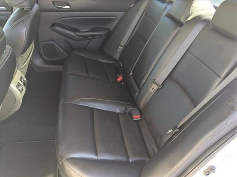 Used 2020 Nissan Altima 2.0 Platinum image 18