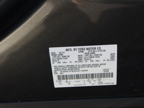 Used 2017 Ford Explorer Limited image 38