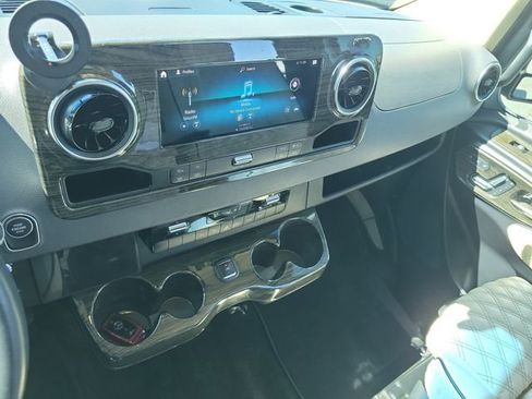 Used 2021 Mercedes-Benz Sprinter 144 Cargo image 32