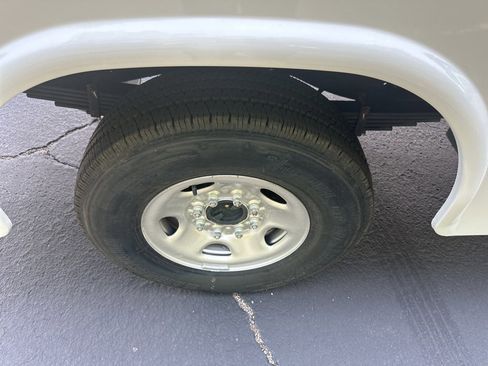 New 2025 Chevrolet Express 3500 w/ Power Convenience Package image 5