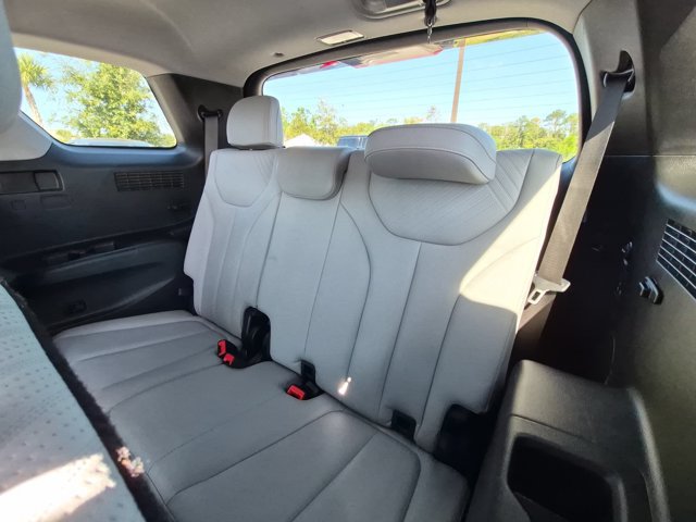 Used 2024 Hyundai Palisade SEL FWD image 19