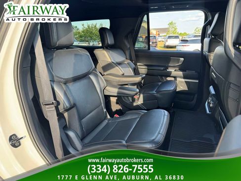 Used 2025 Ford Expedition Tremor AWD/4WD image 13