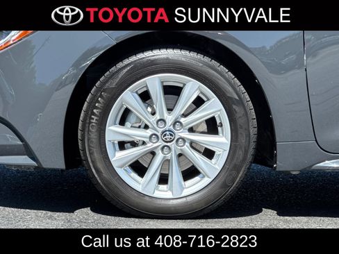 Used 2023 Toyota Corolla LE w/ LE Convenience Package FWD image 13