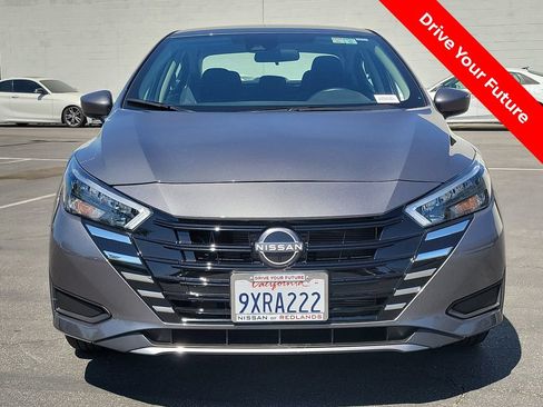Used 2025 Nissan Versa SV w/ Trunk Package FWD image 31
