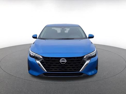 Used 2025 Nissan Sentra SV image 4