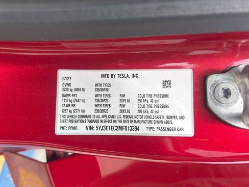 Used 2021 Tesla Model 3 Performance image 32