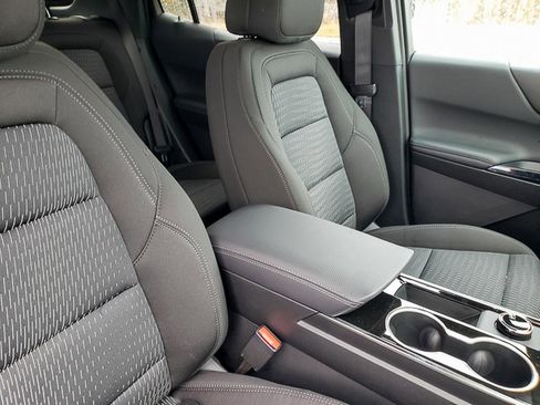 New 2026 Chevrolet Equinox LT w/ Safety and Technology Package image 30