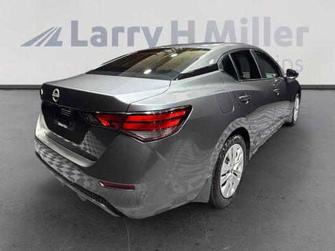 Certified 2025 Nissan Sentra S image 5