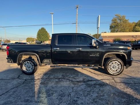 Used 2022 Chevrolet Silverado 2500 High Country image 7