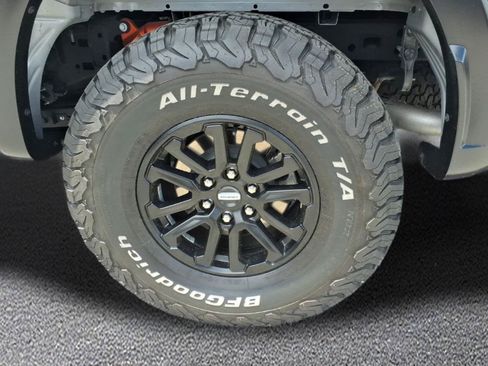 Used 2025 Ford F150 Raptor AWD/4WD image 10