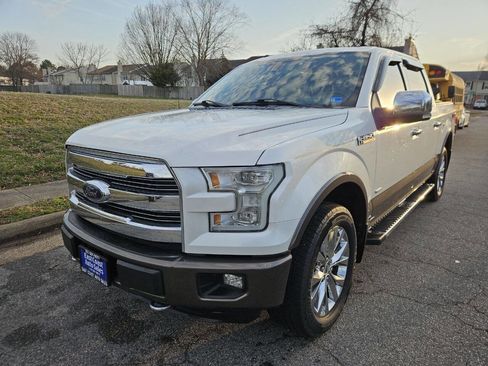 Used 2016 Ford F150 Lariat w/ Equipment Group 502A Luxury image 3