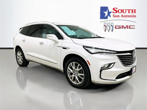 Used 2024 Buick Enclave Essence w/ Experience Buick Package image 1