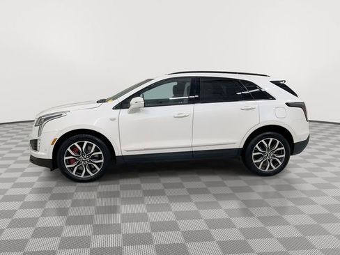 Certified 2025 Cadillac XT5 Sportv w/ Technology Package image 5