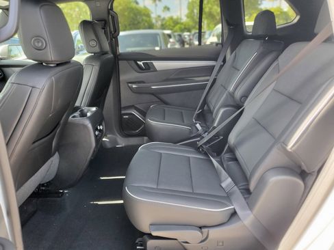 New 2026 Buick Enclave Preferred w/ Power Package image 6