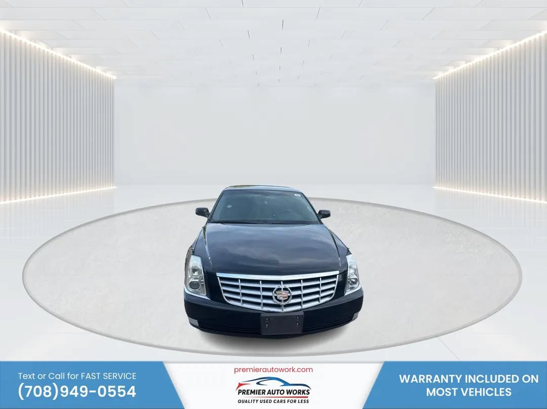 Used 2006 Cadillac DTS FWD image 2