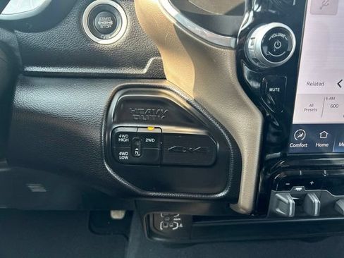 Used 2024 RAM 2500 Laramie w/ Safety Group AWD/4WD image 26