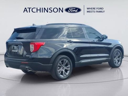 Certified 2024 Ford Explorer XLT w/ Equipment Group 202A AWD/4WD image 4
