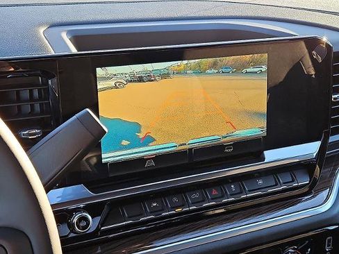 New 2026 GMC Sierra 1500 Elevation image 14