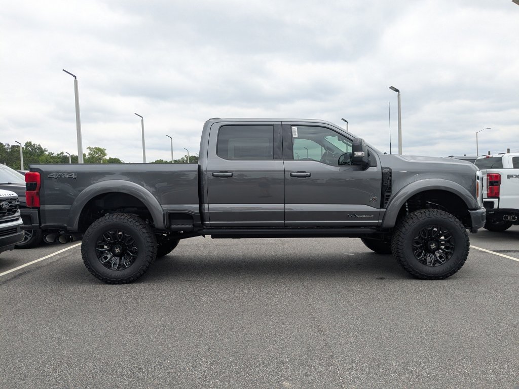 New 2026 Ford F250 Lariat w/ Black Appearance Package AWD/4WD image 3