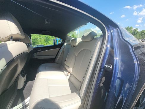 Used 2023 Genesis G70 2.0T AWD/4WD image 22