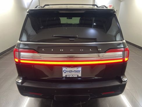 Used 2021 Lincoln Navigator L Reserve image 5