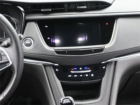Certified 2025 Cadillac XT5 Premium Luxury image 26