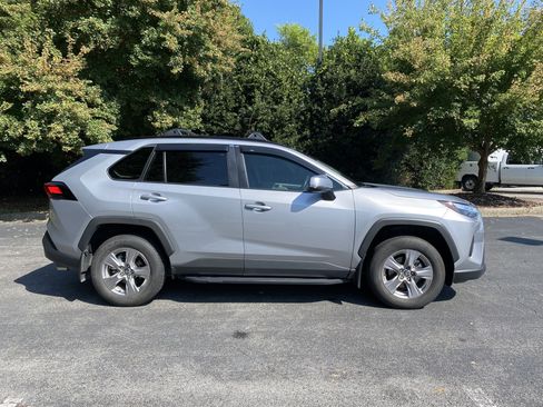 Used 2025 Toyota RAV4 XLE w/ Convenience Package FWD image 10
