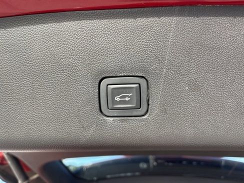 Used 2018 Chevrolet Traverse High Country image 7