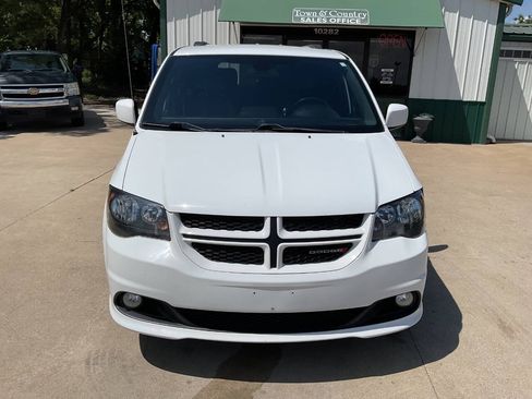 Used 2019 Dodge Grand Caravan GT FWD image 4