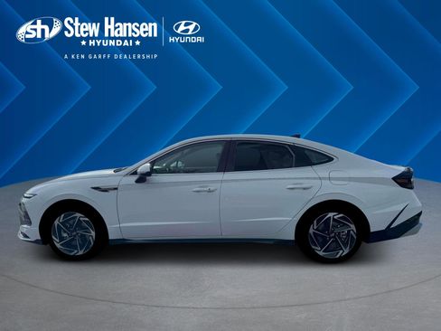 New 2026 Hyundai Sonata SEL image 3