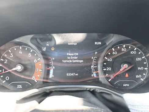 Used 2024 Jeep Compass Latitude AWD/4WD image 12