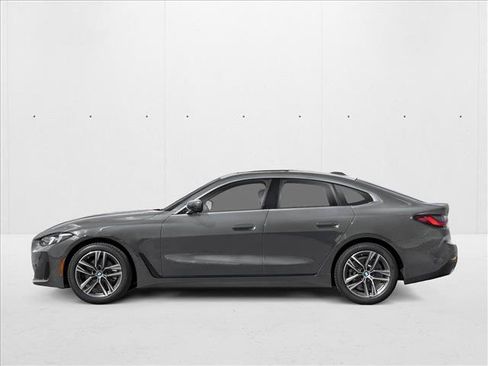 Used 2026 BMW 430i w/ M Sport Package RWD image 3