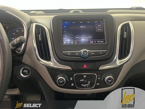 Used 2021 Chevrolet Equinox LS w/ LS Convenience Package AWD/4WD image 19