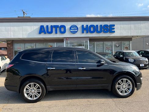 Used 2015 Chevrolet Traverse LT w/ Style and Technology Package image 9