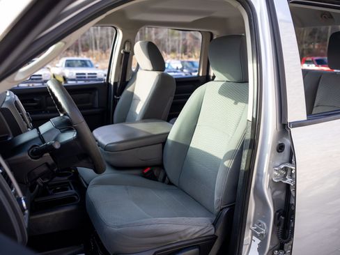 Used 2013 RAM 2500 Tradesman w/ Chrome Appearance Group image 22