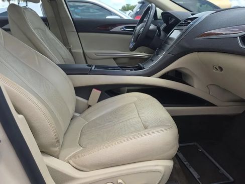Used 2014 Lincoln MKZ Hybrid w/ Equipment Group 202A Reserve FWD image 6