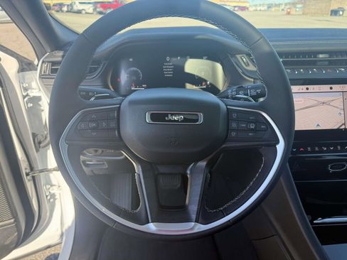 New 2026 Jeep Grand Cherokee Altitude RWD image 15