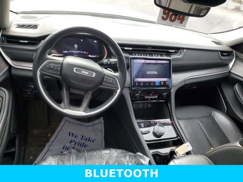 Used 2022 Jeep Grand Cherokee L Limited image 11