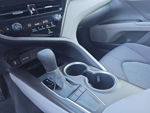 Used 2023 Toyota Camry LE FWD image 24