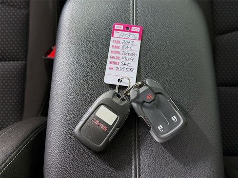 Used 2023 GMC Terrain SLE image 30