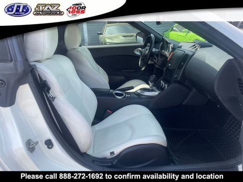 Used 2013 Nissan 370Z Roadster RWD image 12