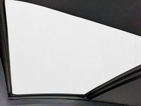 Certified 2025 Audi Q5 2.0T Premium Plus image 16